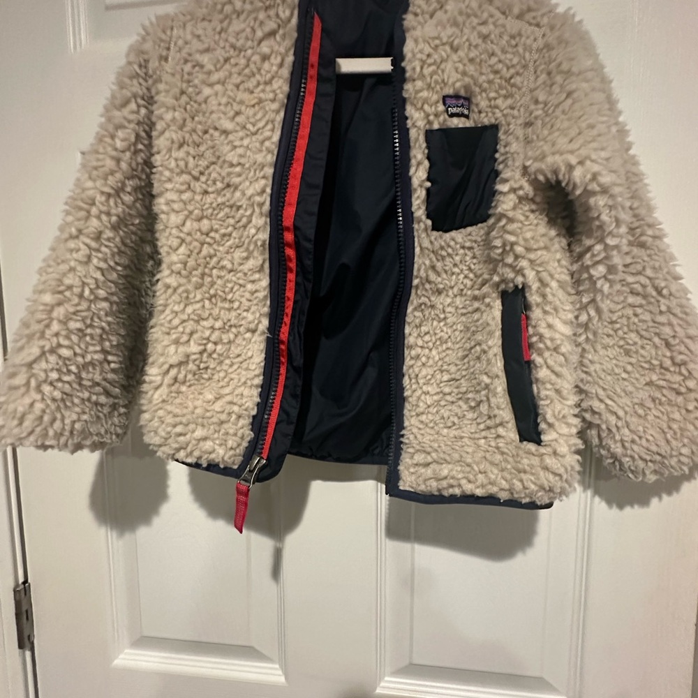 Patagonia Cream and Navy 5t Jacket